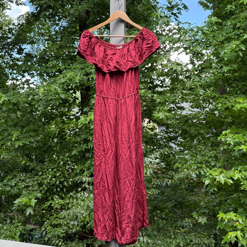 Billabong Red Ruched Off-Shoulder Cropped Jumpsuit silly satin burgundy size M